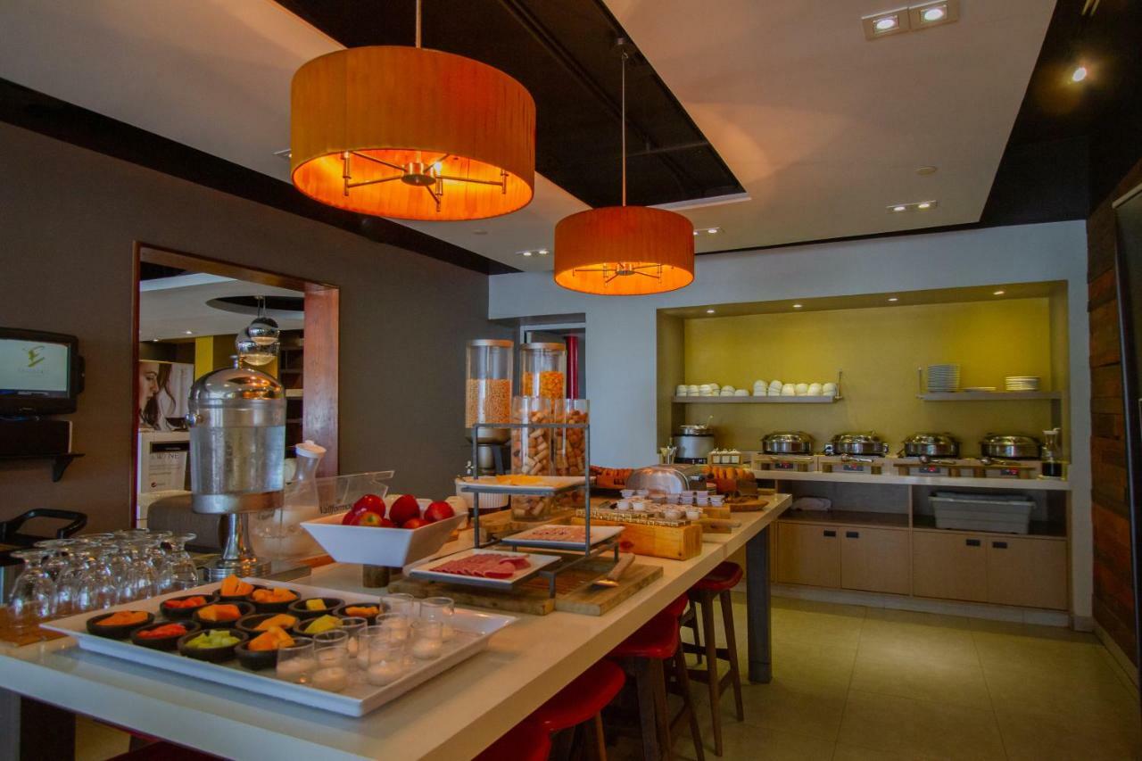Tryp By Wyndham Isla Verde San Juan Luaran gambar